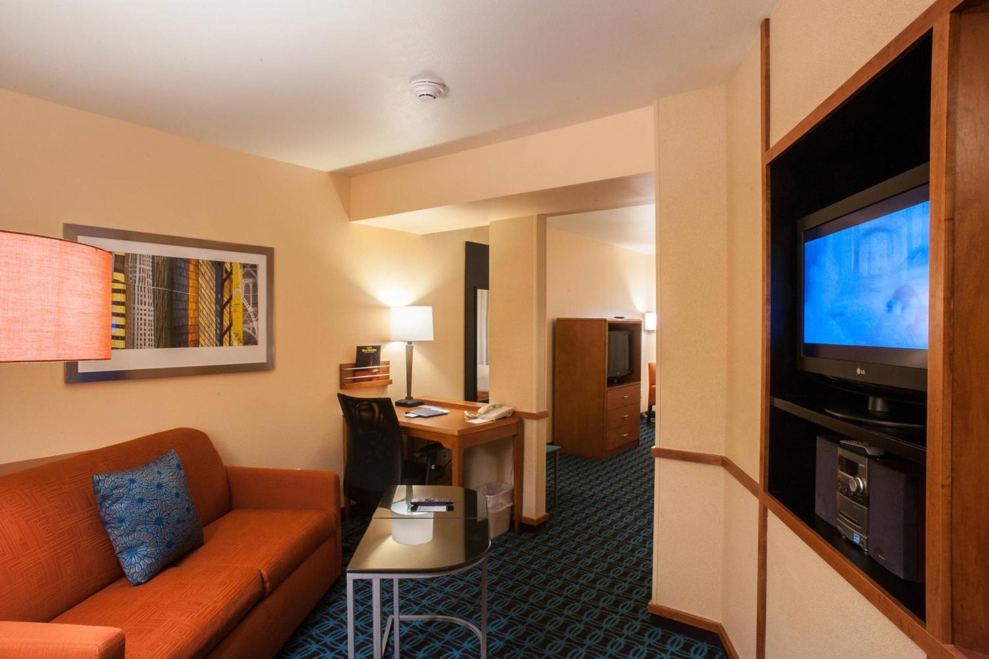 Fairfield Inn & Suites Кловіс Екстер'єр фото