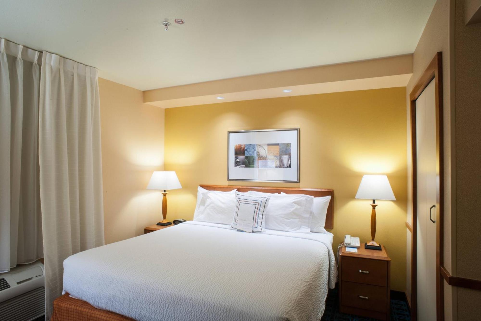 Fairfield Inn & Suites Кловіс Екстер'єр фото