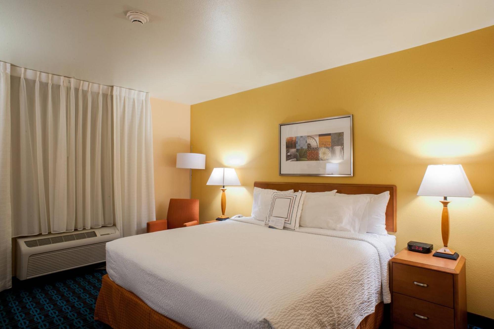Fairfield Inn & Suites Кловіс Екстер'єр фото