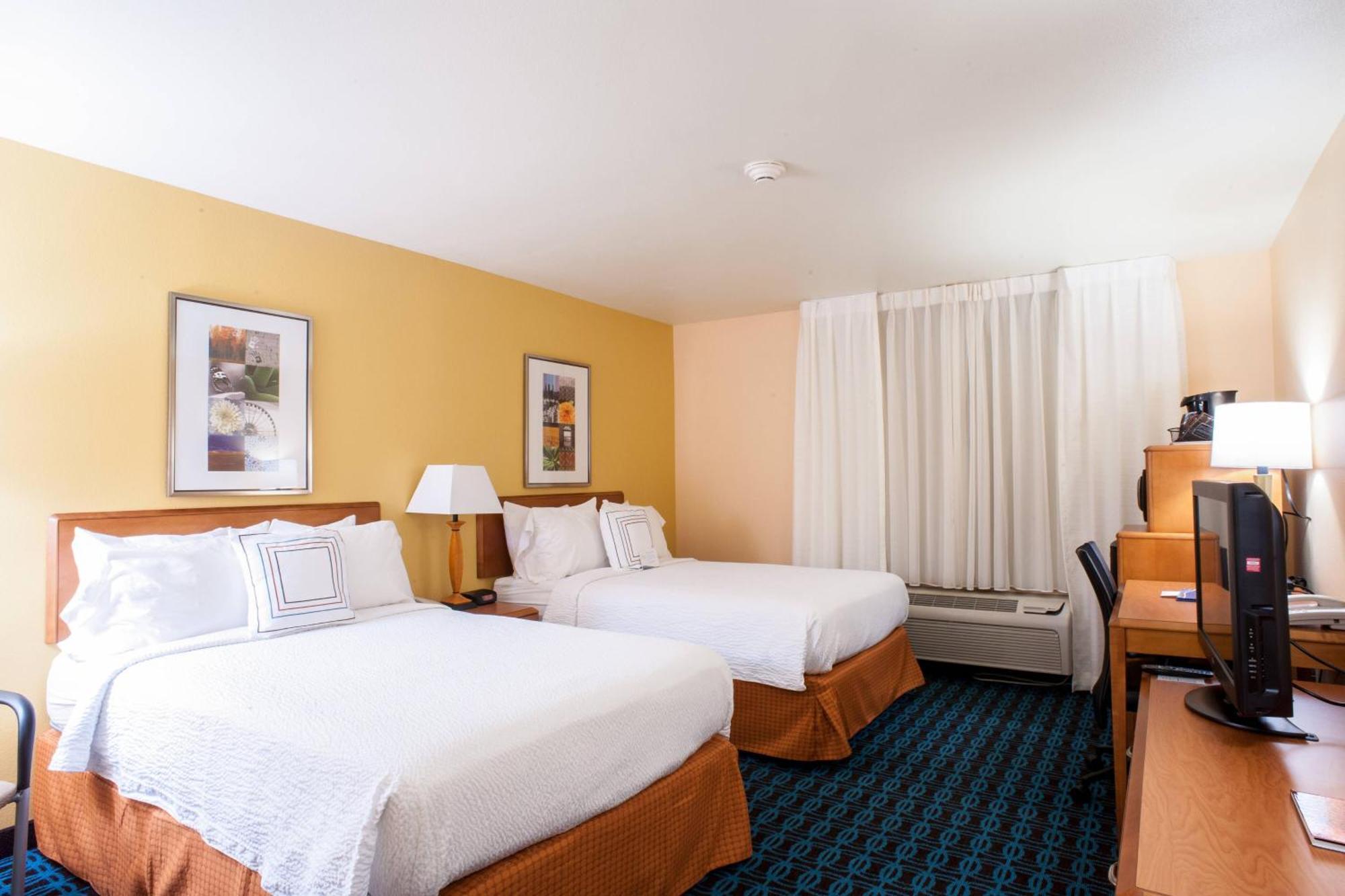 Fairfield Inn & Suites Кловіс Екстер'єр фото