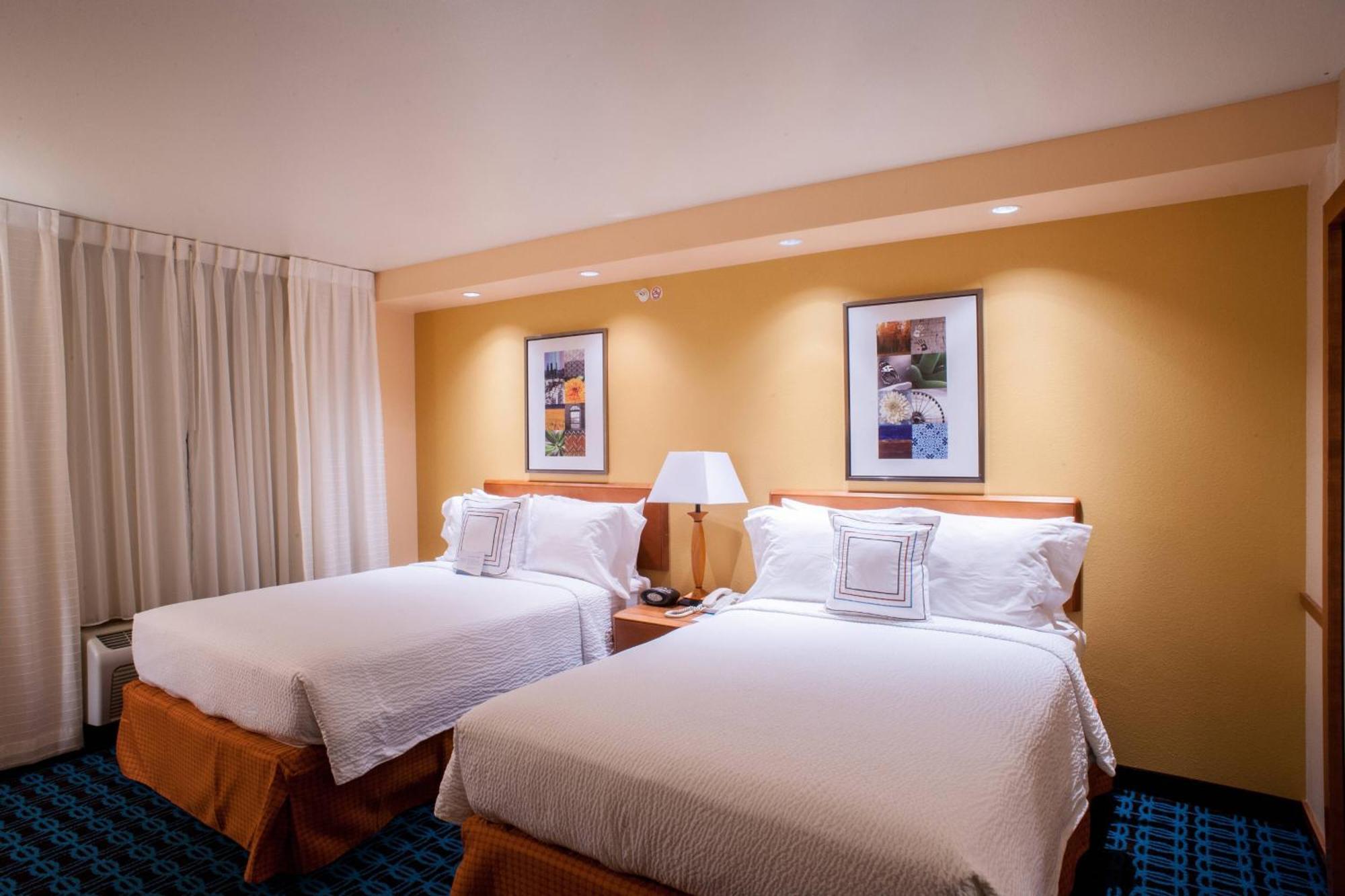 Fairfield Inn & Suites Кловіс Екстер'єр фото