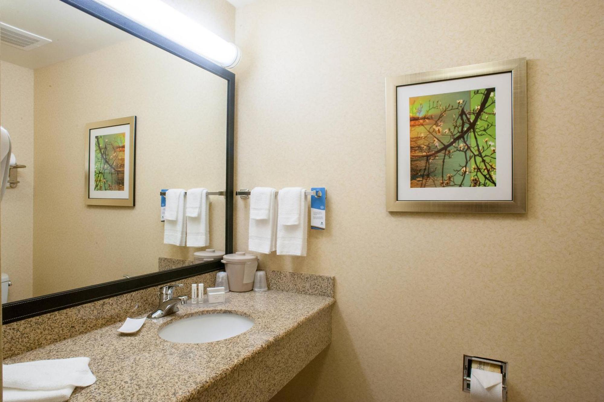 Fairfield Inn & Suites Кловіс Екстер'єр фото